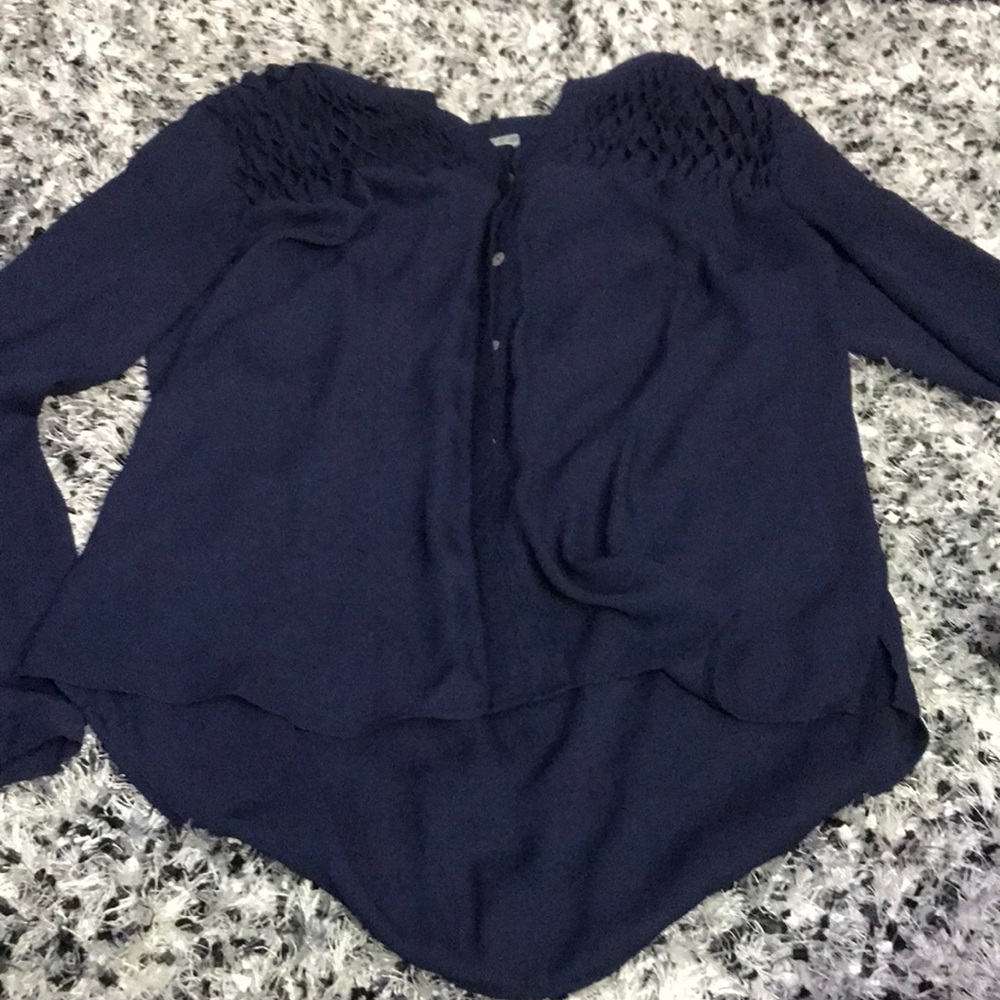 navy blue long sleeve t-shirt